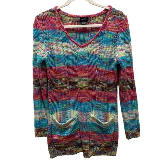 Rue 21 sweater very colorful‎ pull on front two pockets size large - Picture 4 of 7